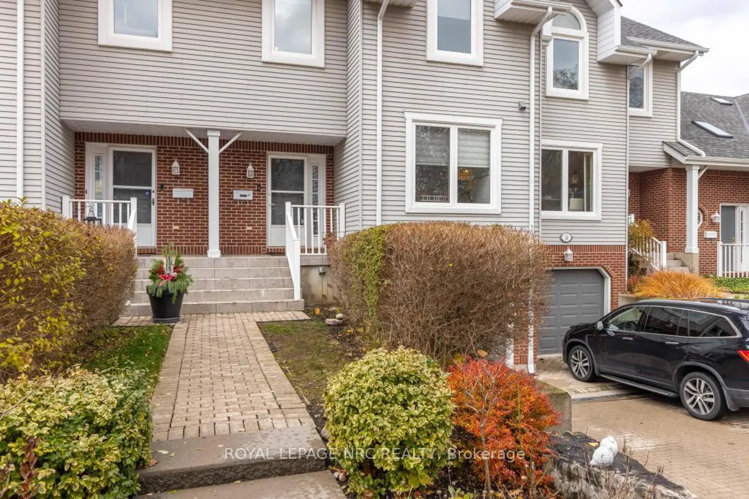 Additional image 2 of 1 Lakeside Drive 13