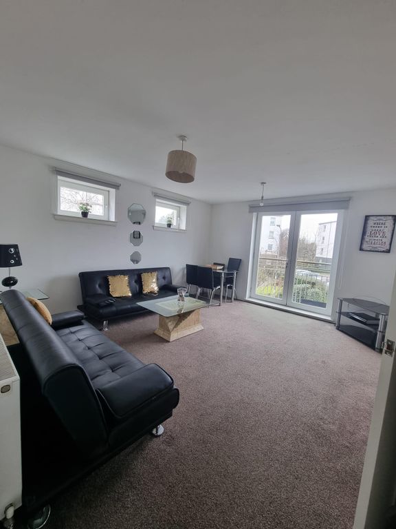 Additional image 2 of 2 bed flat to rentRedshank Avenue, Renfrew PA4