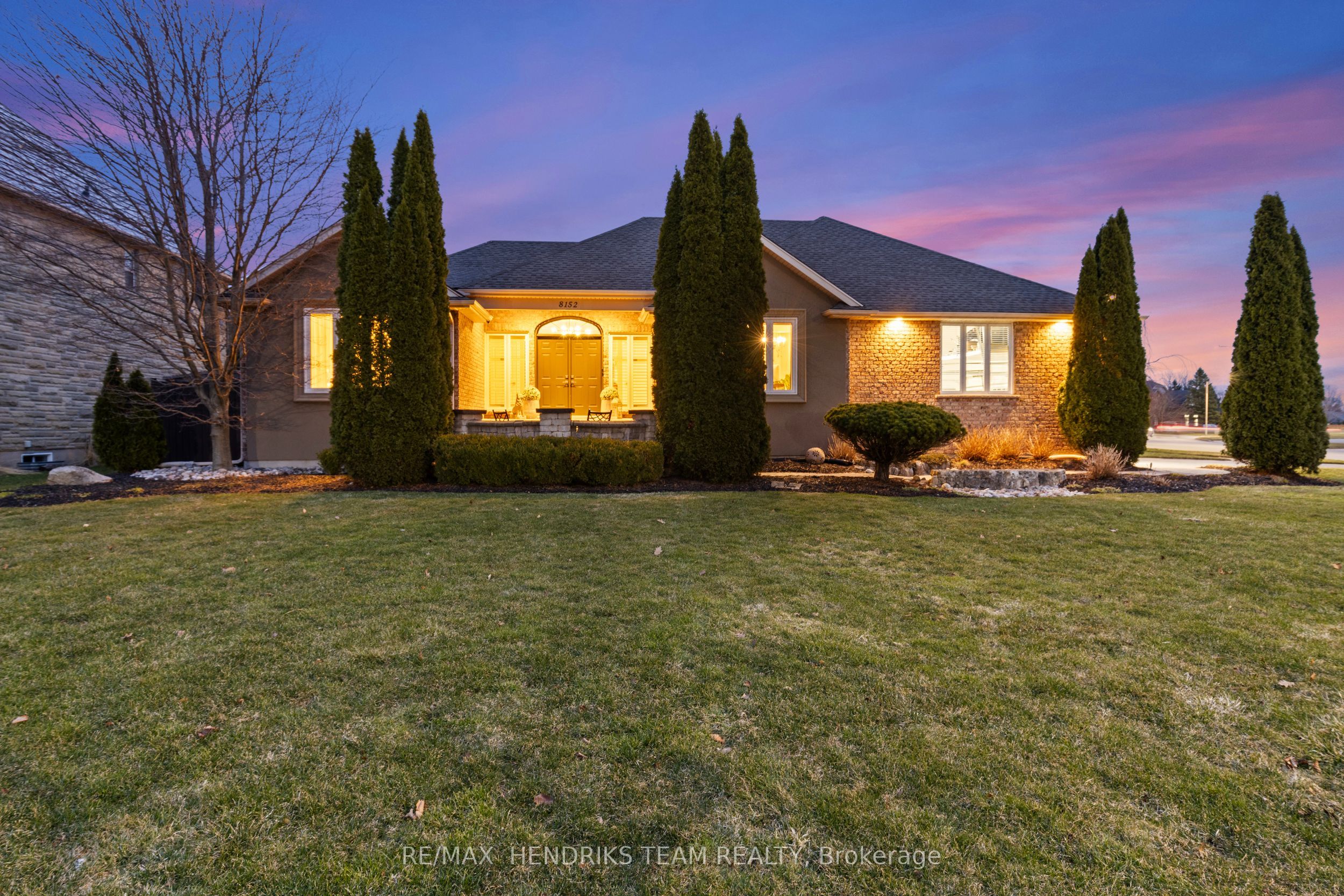 8152 Westminster Drive, Niagara Falls, ON, L2H 2Y8