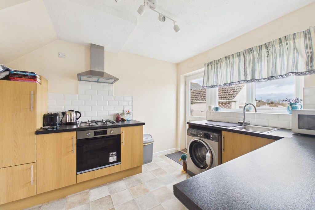 Additional image 7 of 3 bed semi-detached house to rentDavin Crescent, Pill, Bristol BS20