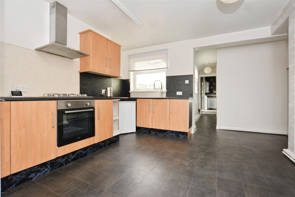 Additional image 2 of 2 bed flat to rentBrooklands Avenue, Broughton, Brigg DN20