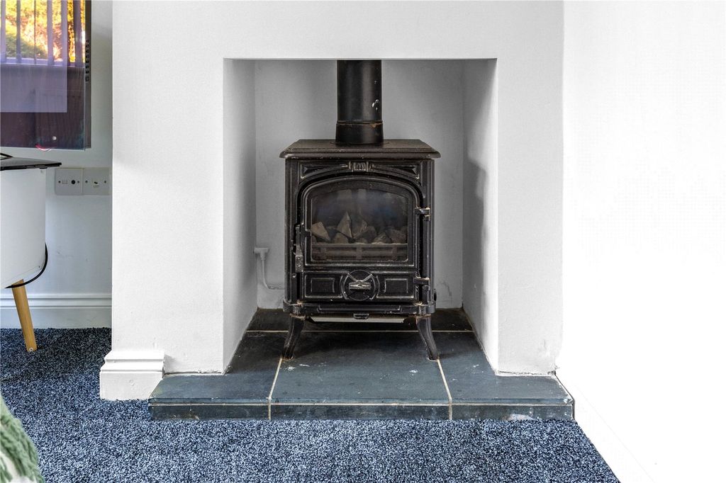 Additional image 10 of 6 bed semi-detached house to rentHelmdon Crescent, Northampton NN2