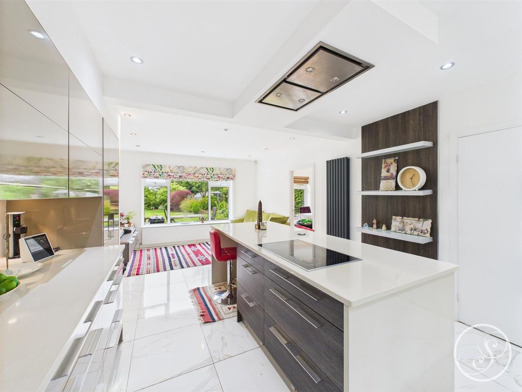 Additional image 6 of 4 bed detached house to rentLing Lane, Scarcroft, Leeds LS14