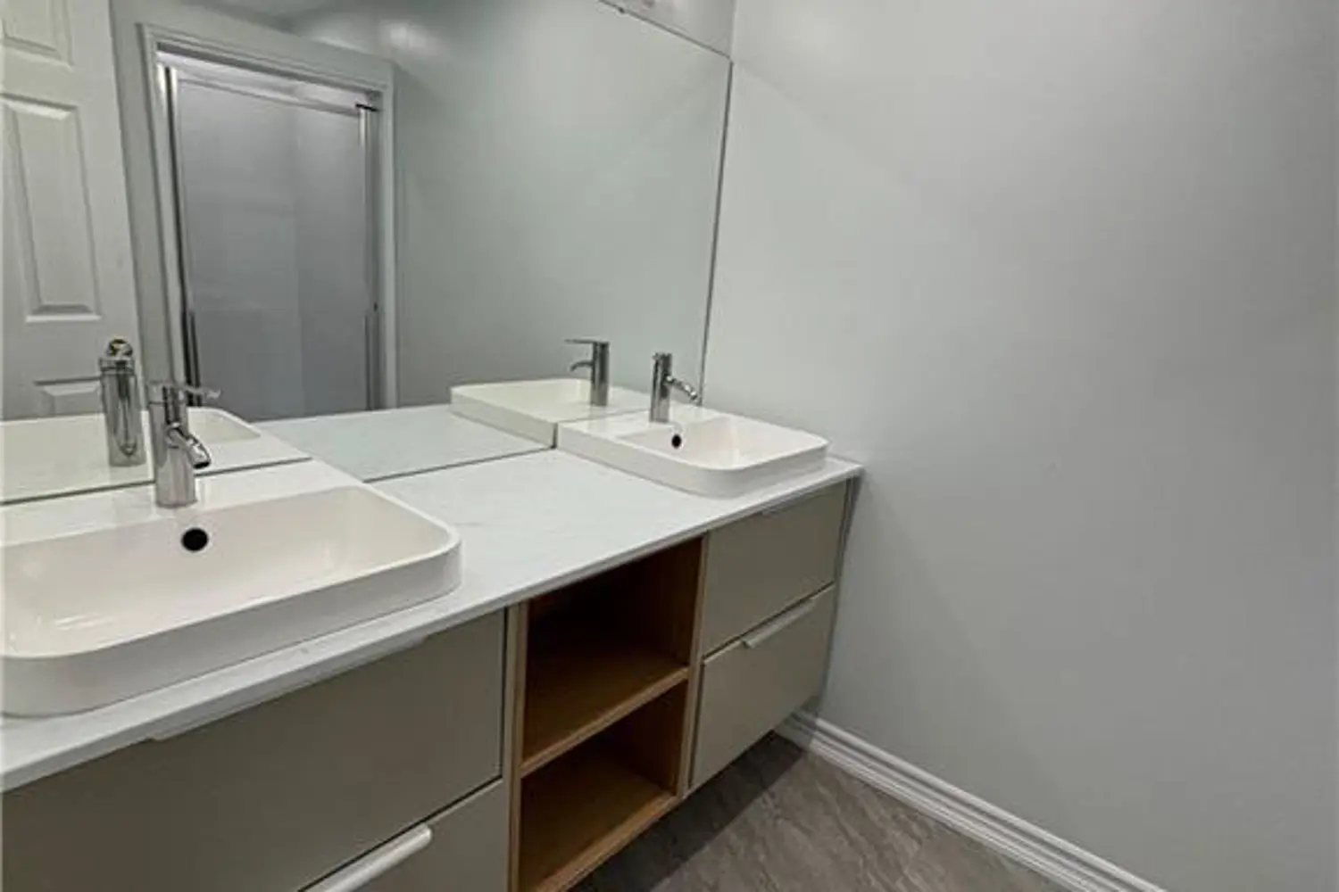 Additional image 12 of 72 Stone Church Road