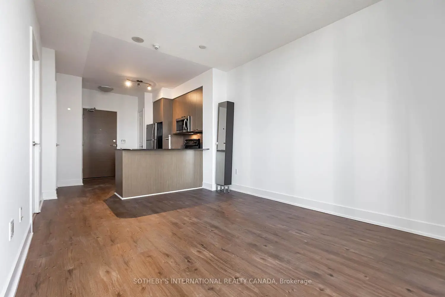 Additional image 4 of 23 Sheppard Avenue 2612