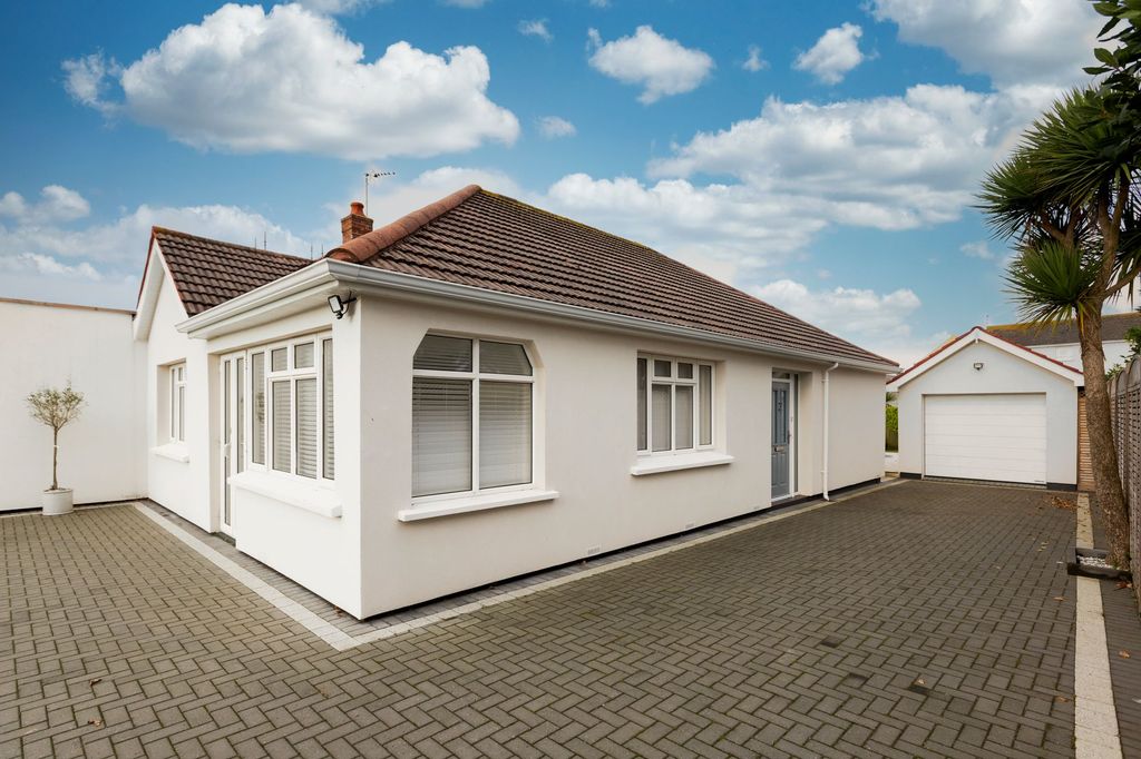 Additional image 28 of 3 bed detached bungalow to rentSpindrift, St Brelade JE3