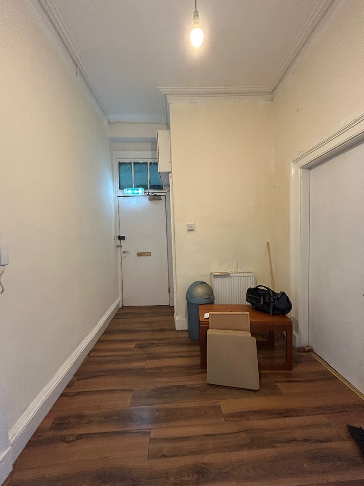 Additional image 14 of 3 Bed Flat, West End Park Street, G3, N1 7GU