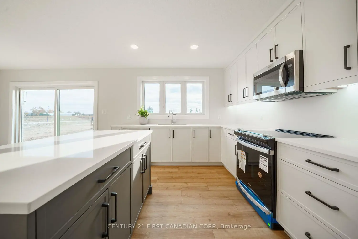 Additional image 8 of 34 Postma Crescent