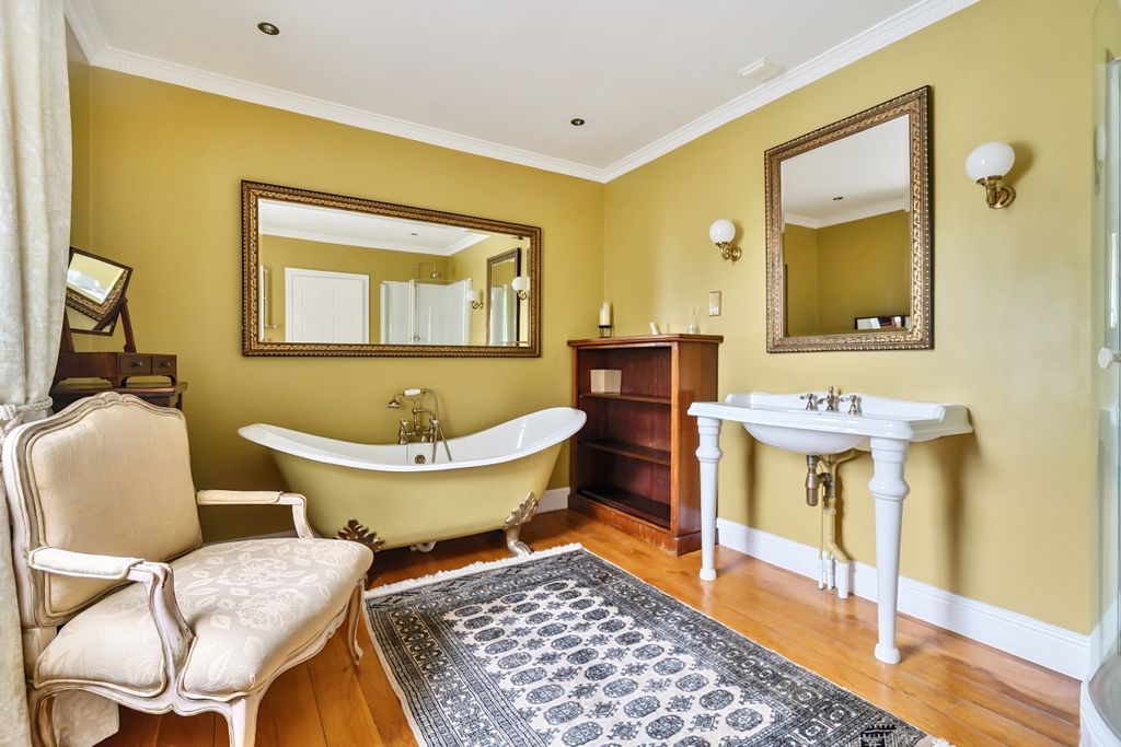 Additional image 16 of 5 bed detached house to rentHighmoor Cross, Henley-On-Thames RG9