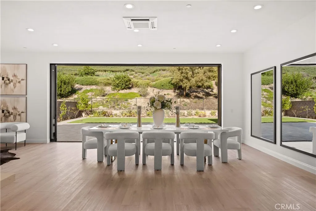 Additional image 25 of 221 Clear Fls, Irvine, CA 92602