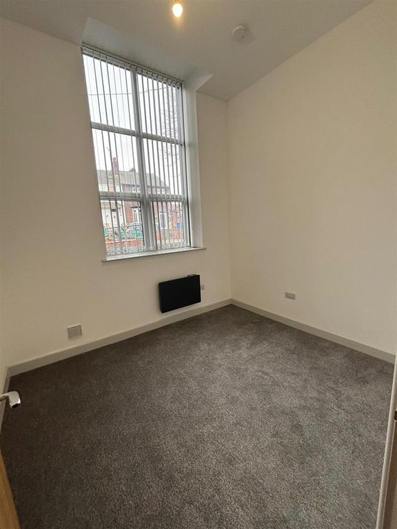 Additional image 18 of 25 bed block of flats to rentSedgley Road West, Tipton DY4