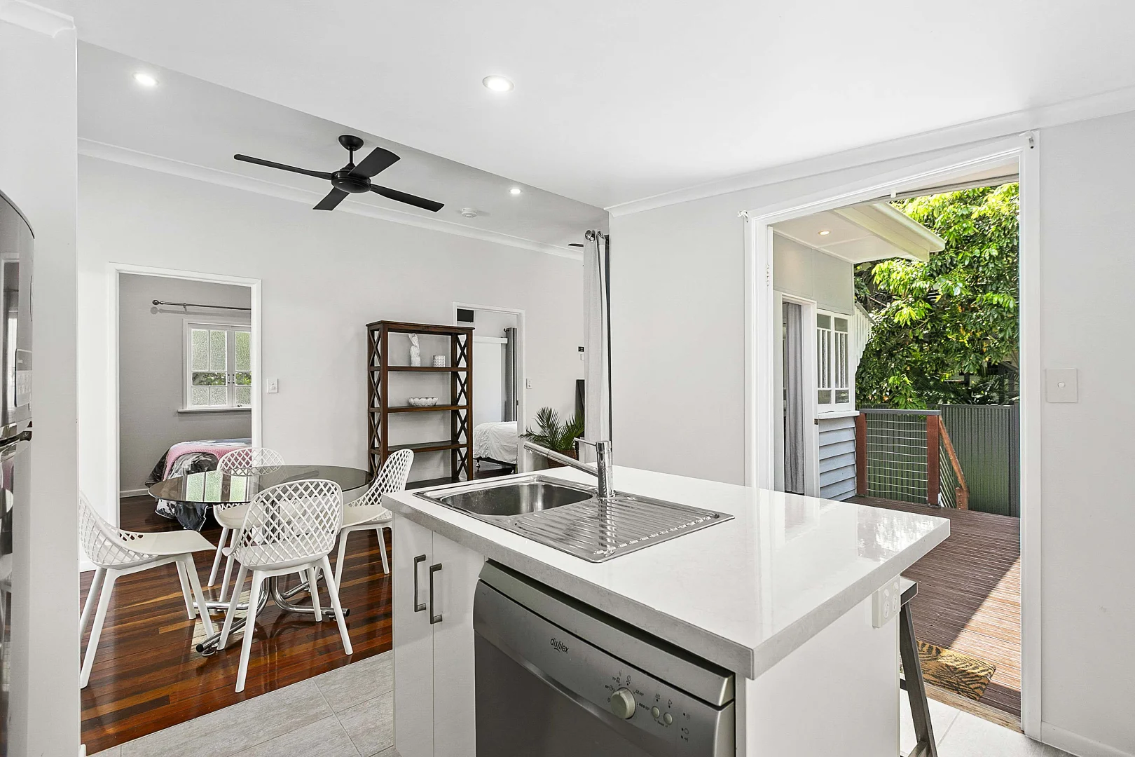 Additional image 6 of 491B Esplanade, Torquay QLD 4655