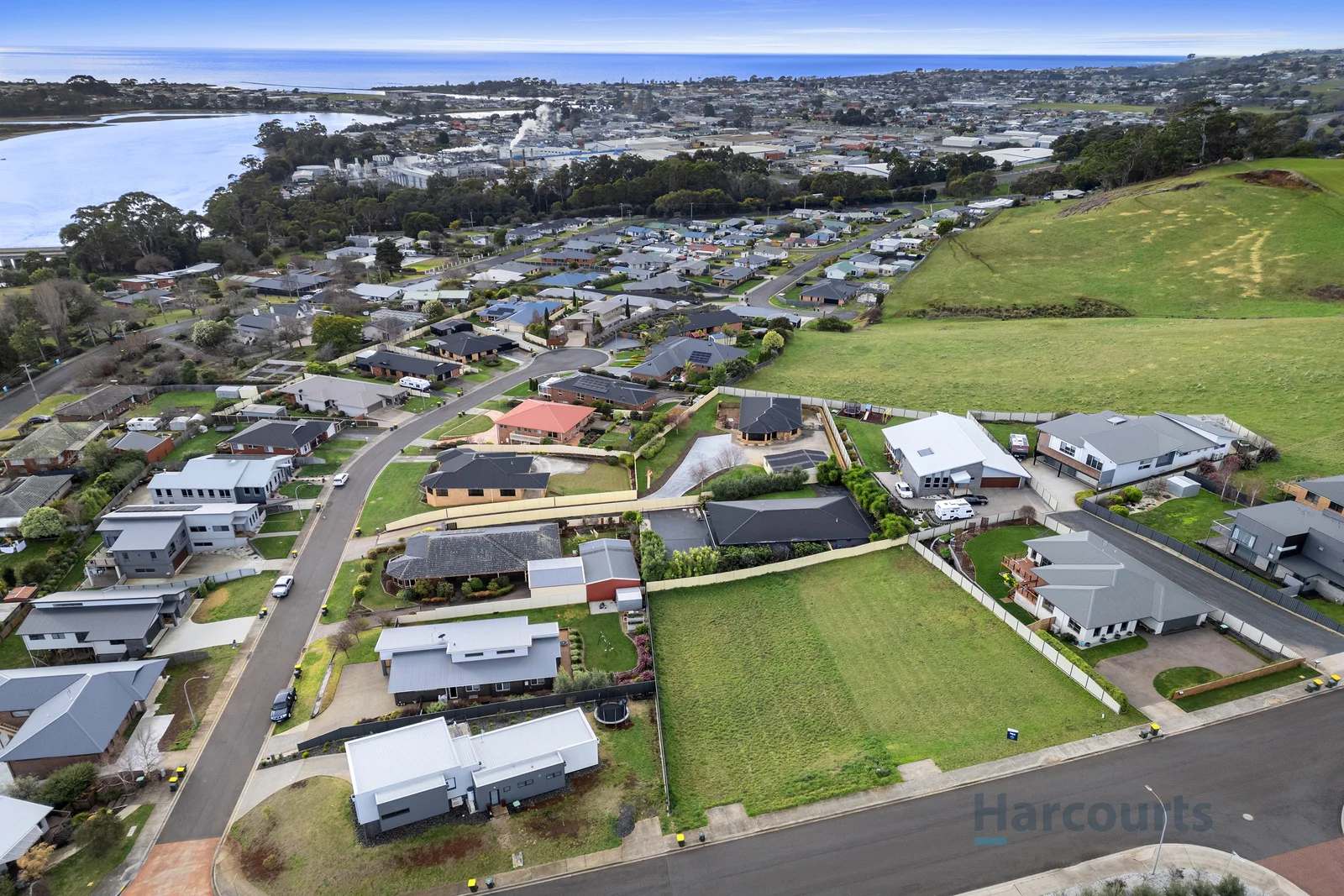 Additional image 4 of 1 Southern Cross Drive, Ulverstone TAS 7315