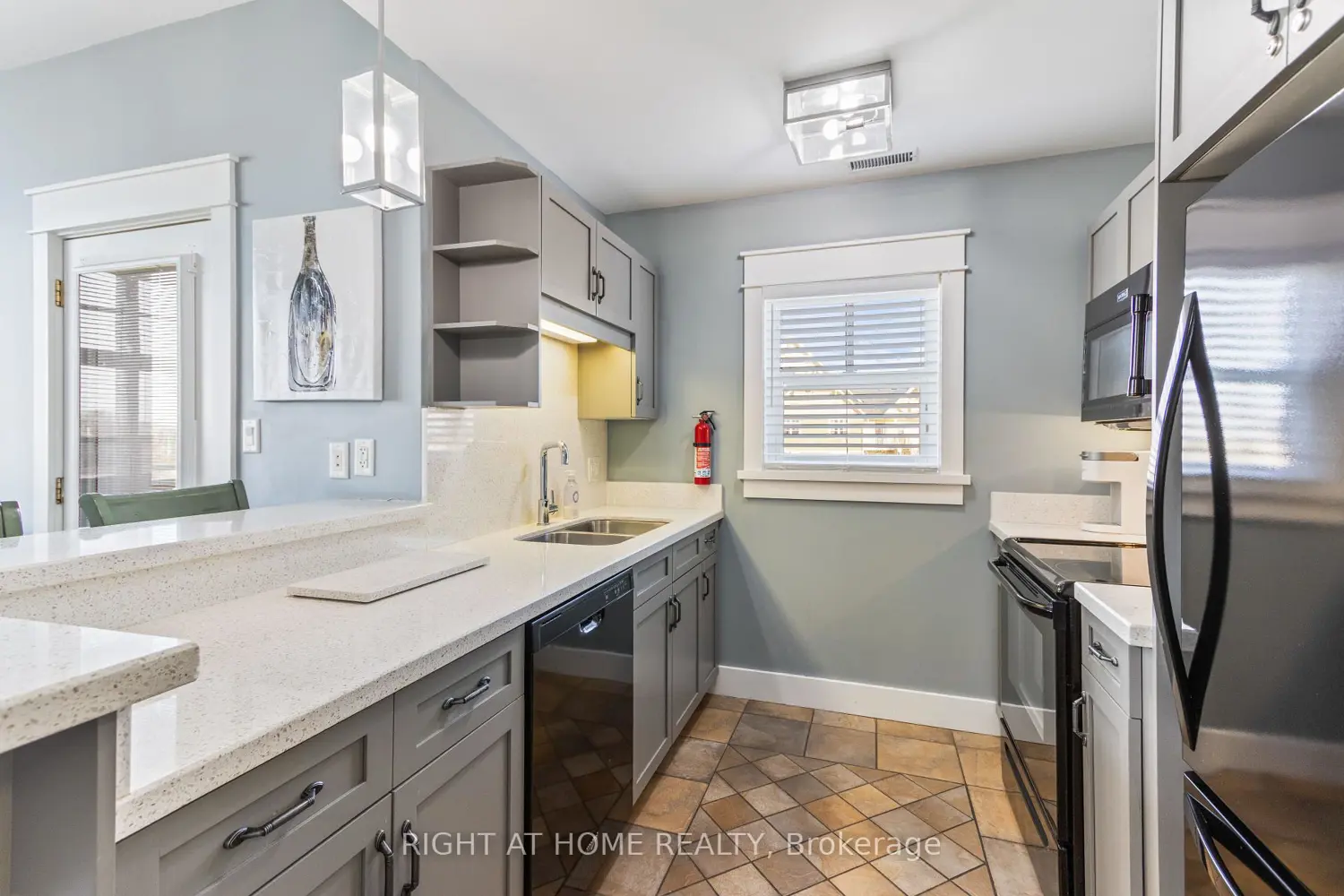 Additional image 6 of 130 Fairway Court 229