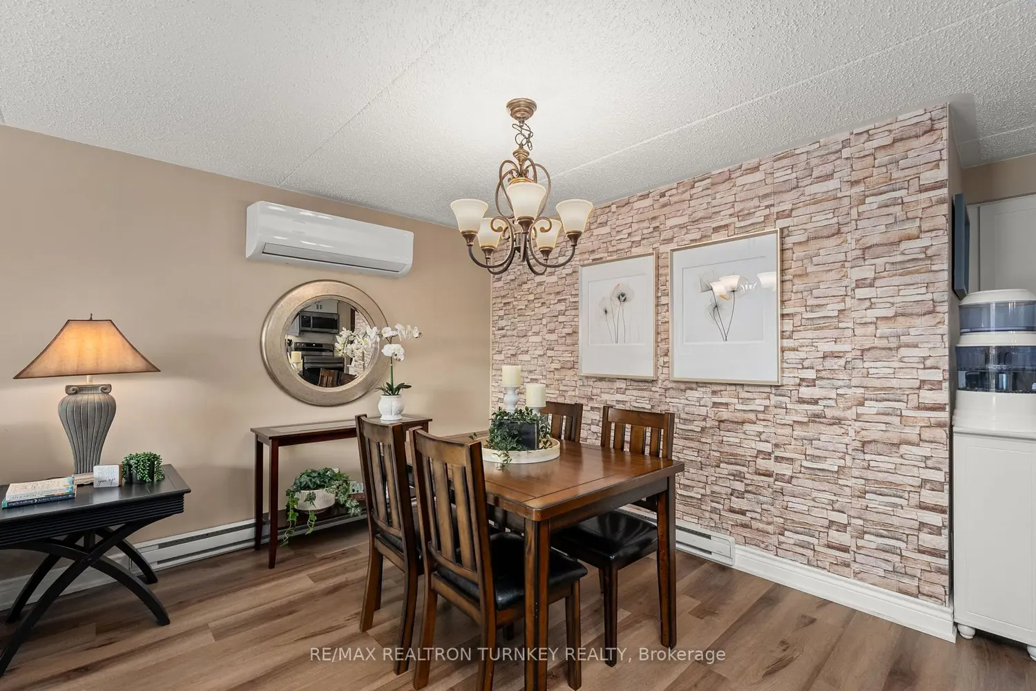 Additional image 7 of 74 The Queensway 102