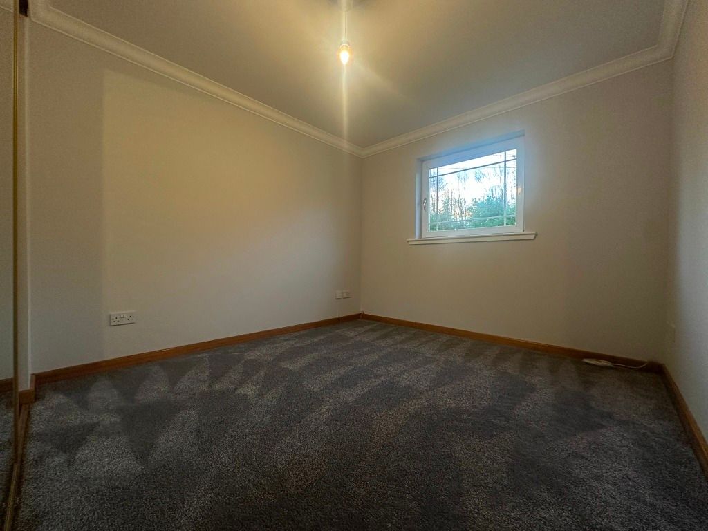 Additional image 10 of 3 bed flat to rentAllands Avenue, Inchinnan, Renfrewshire PA4