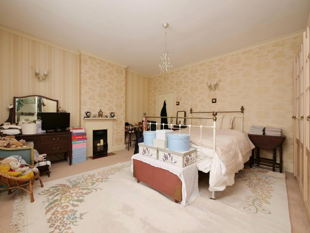 Additional image 10 of Red House, High Street, Templecombe