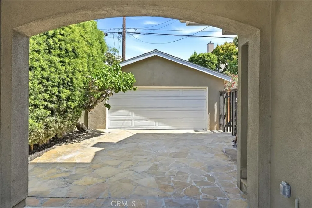 Additional image 43 of 1808 Manzanita Lane, Manhattan Beach, CA 90266