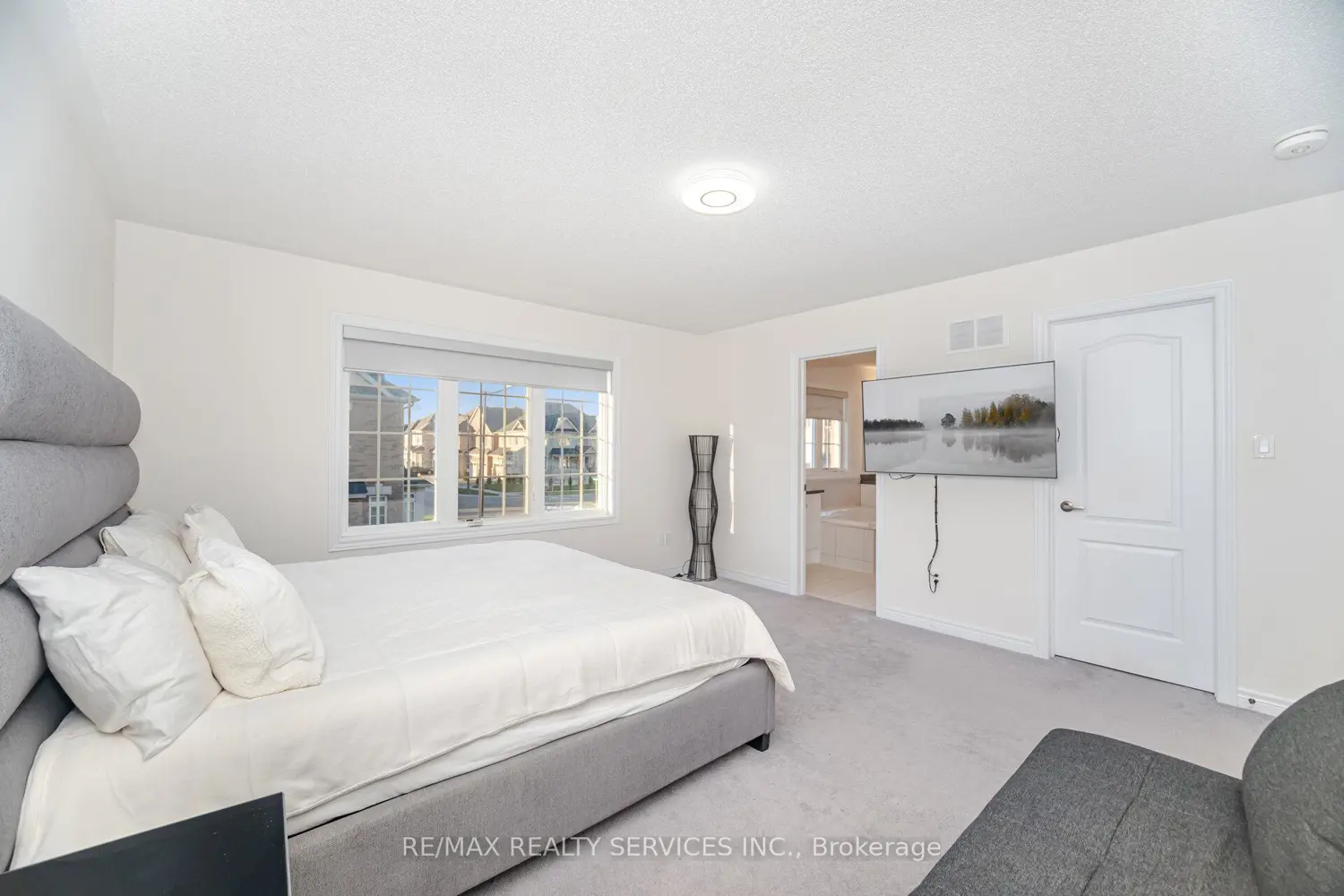 Additional image 11 of 114 Haverhill Road