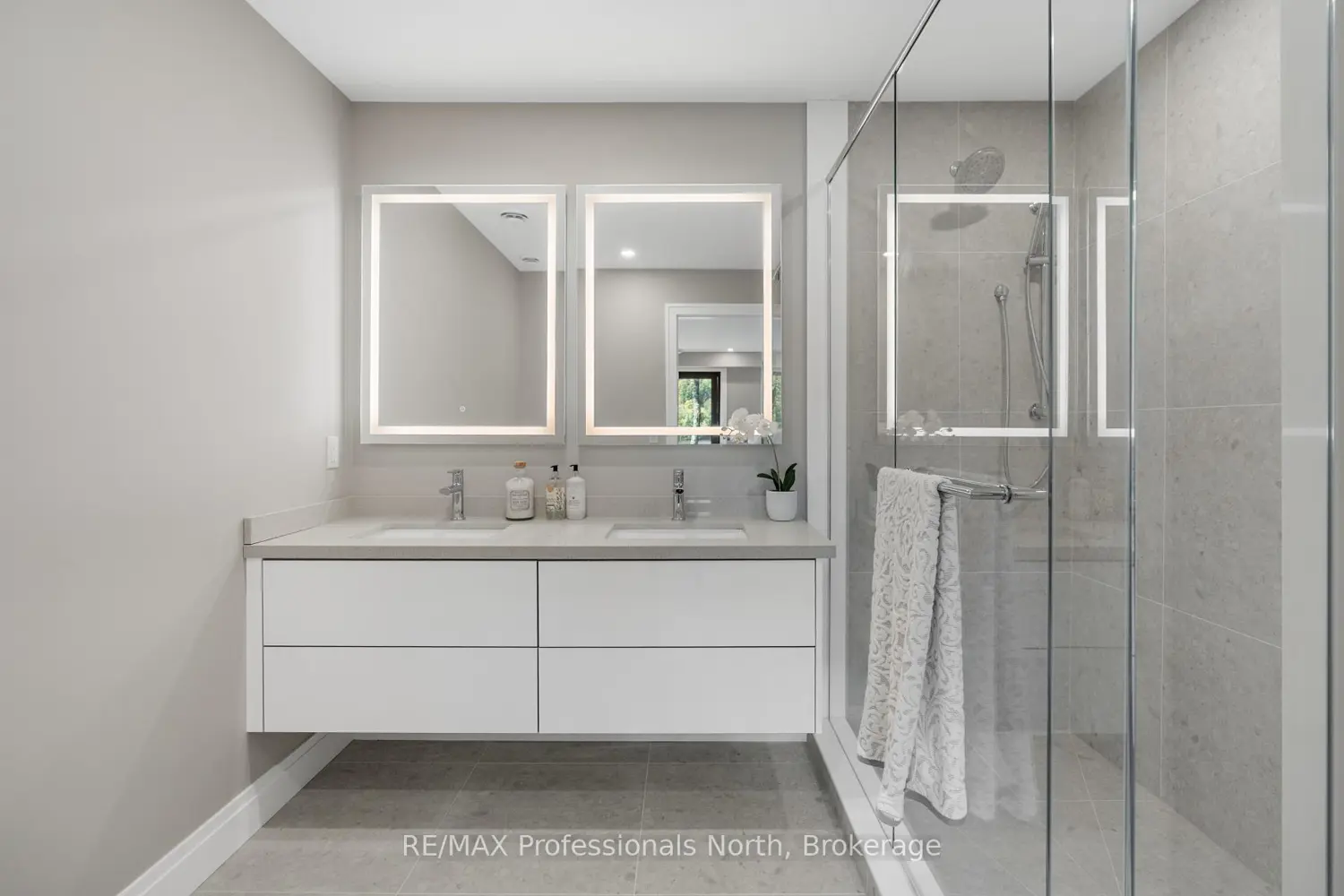 Additional image 8 of 32 Brunel Road 203