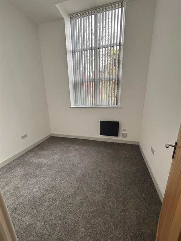 Additional image 14 of 25 bed block of flats to rentSedgley Road West, Tipton DY4