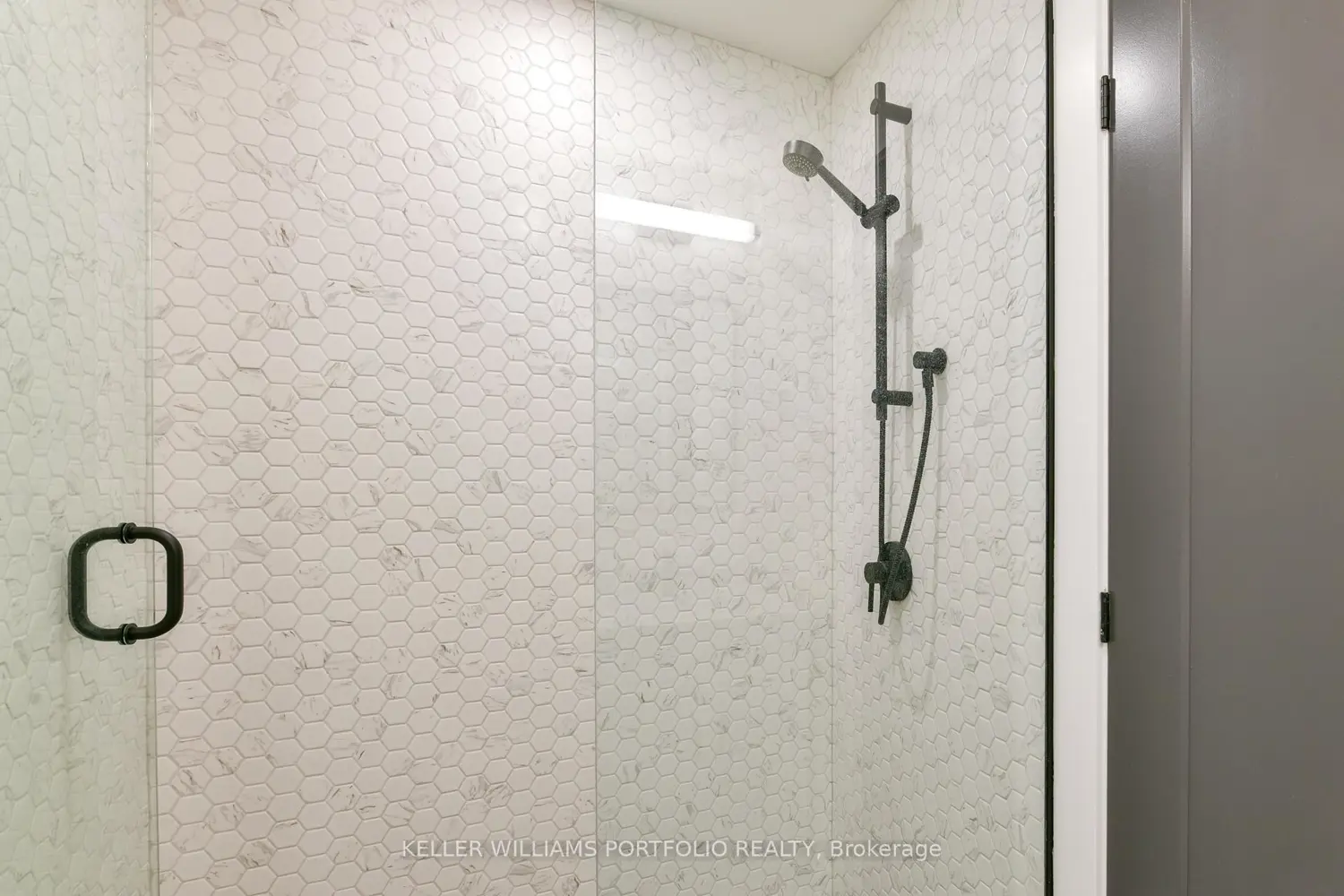 Additional image 14 of 229 Manor Road