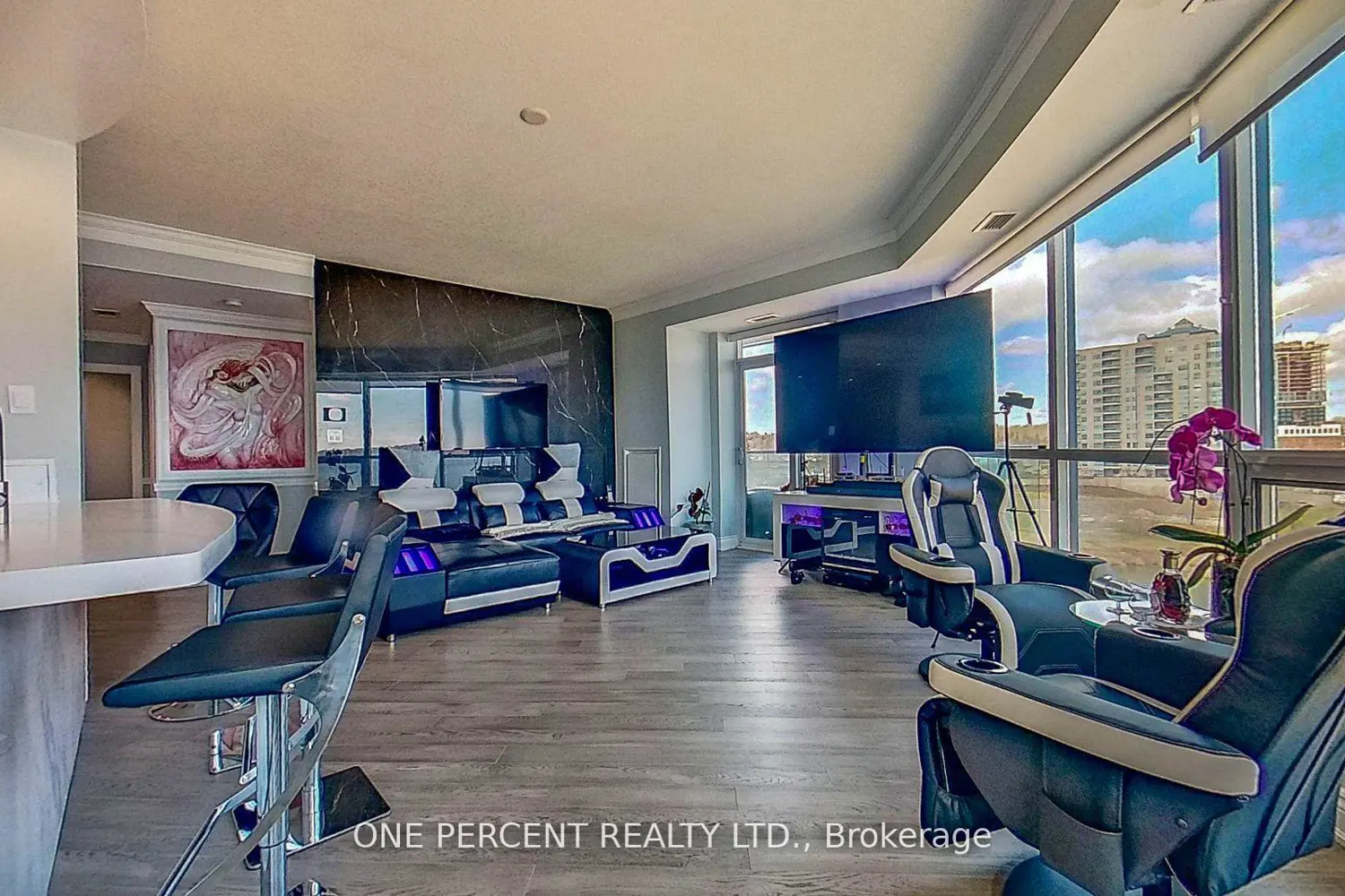 Additional image 3 of 33 Ellen Street 604