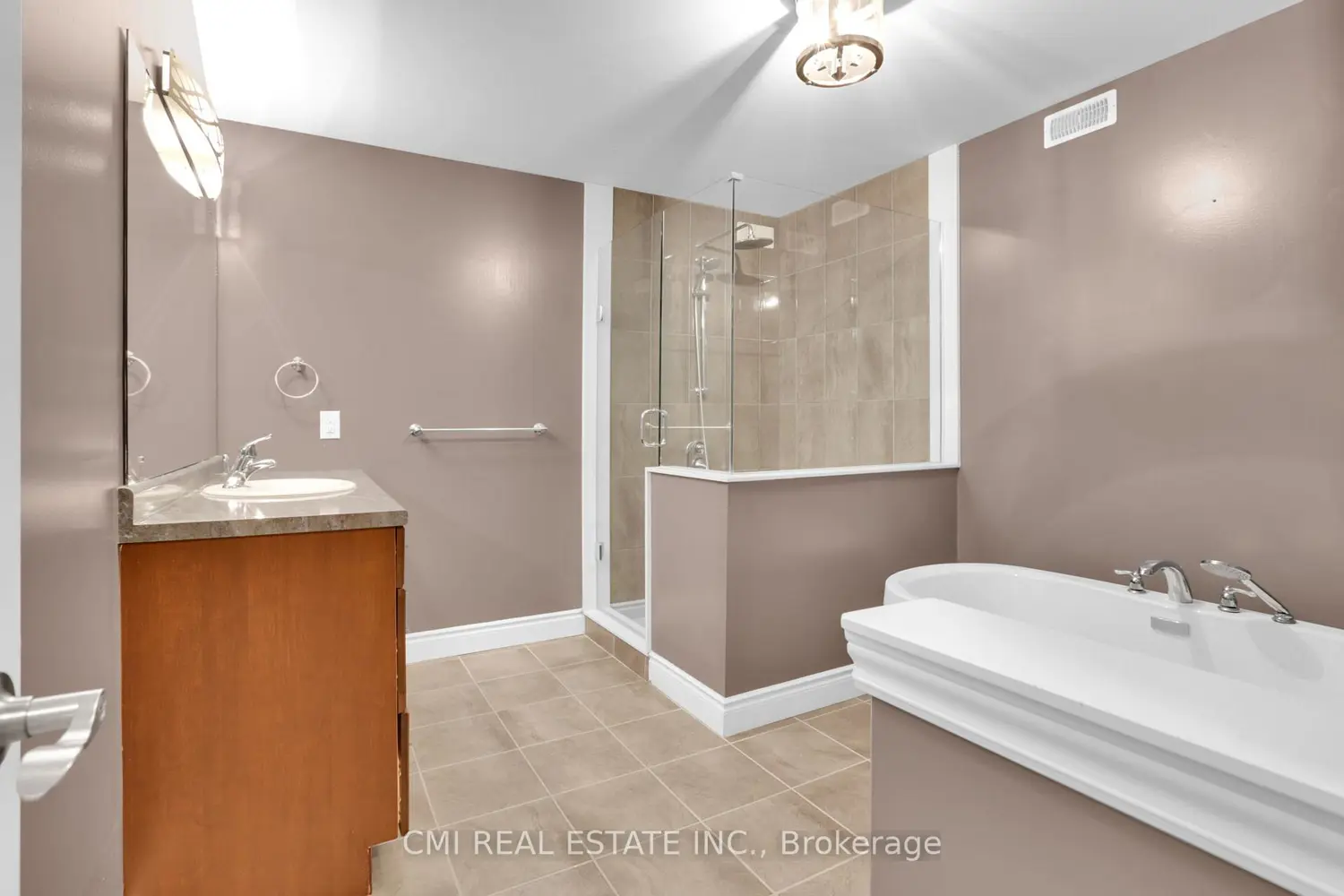 Additional image 10 of 212 Jasmine Drive