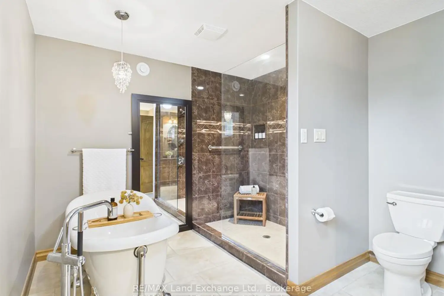 Additional image 13 of 203 Campbell Crescent