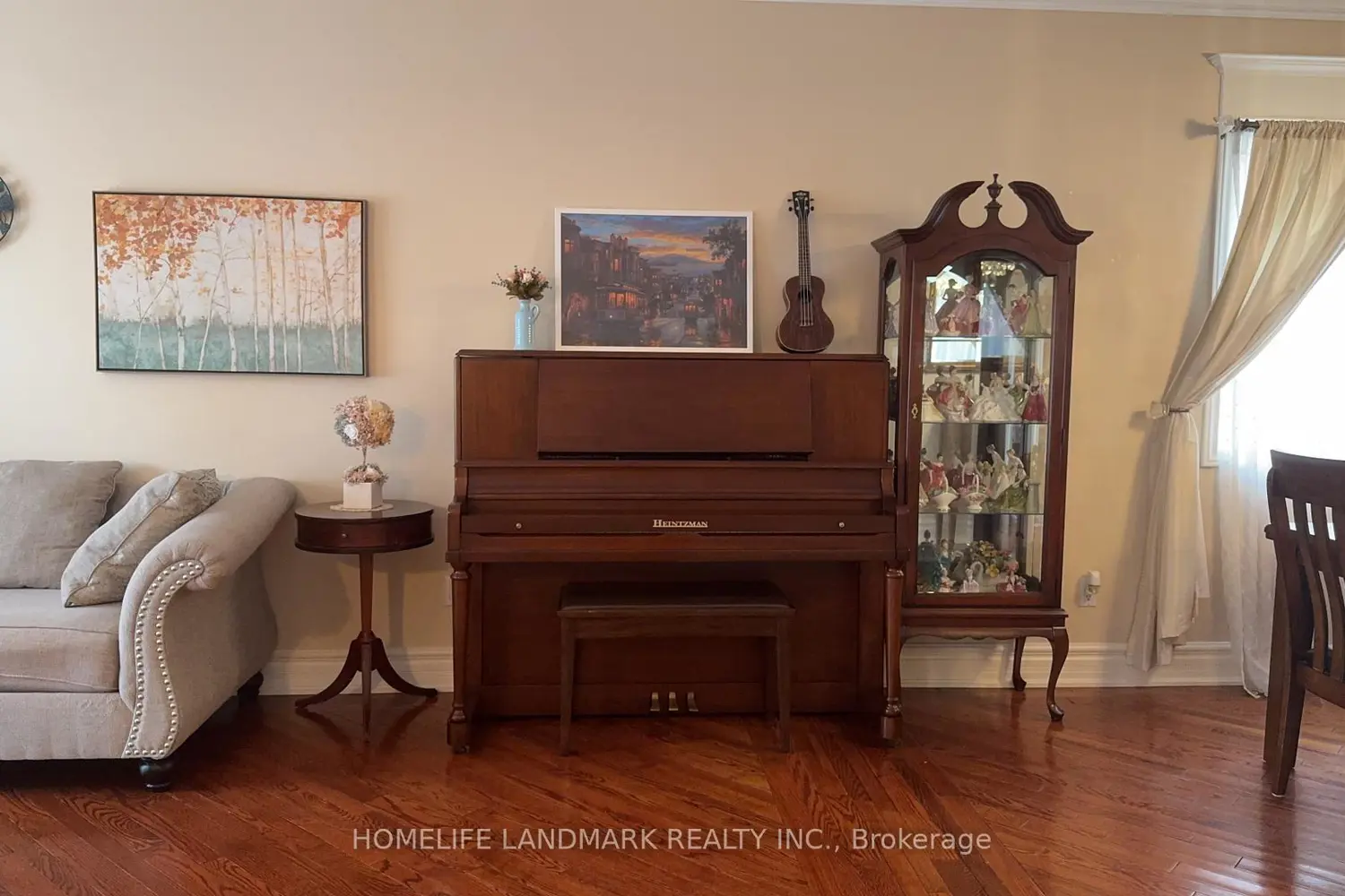 Additional image 4 of 136 Worth Boulevard