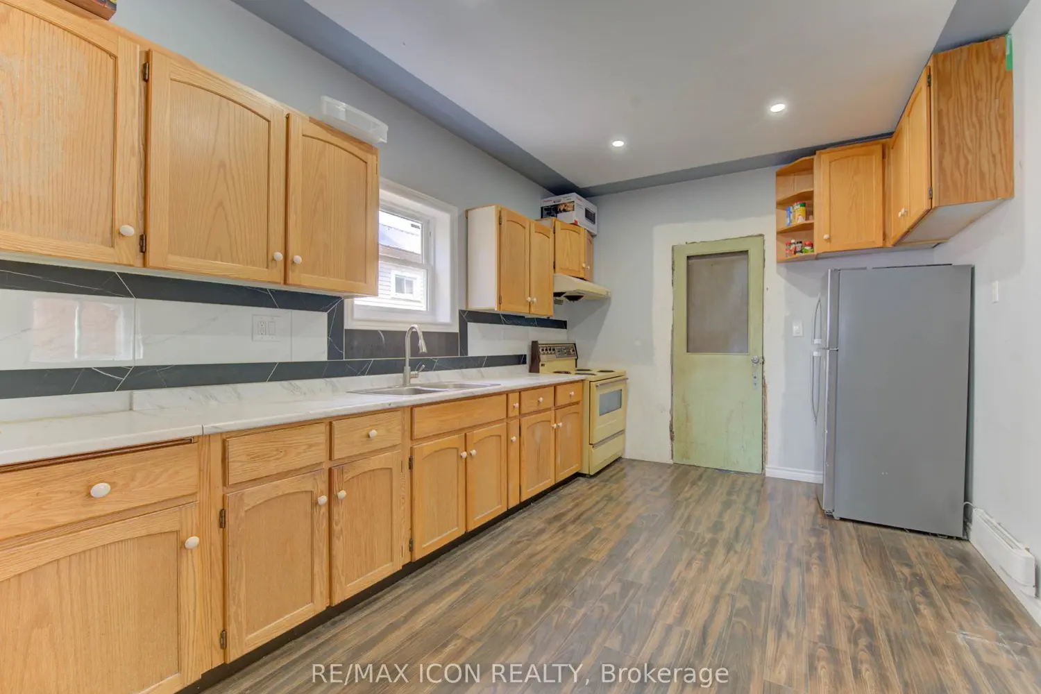 Additional image 9 of 138 Courtland Avenue