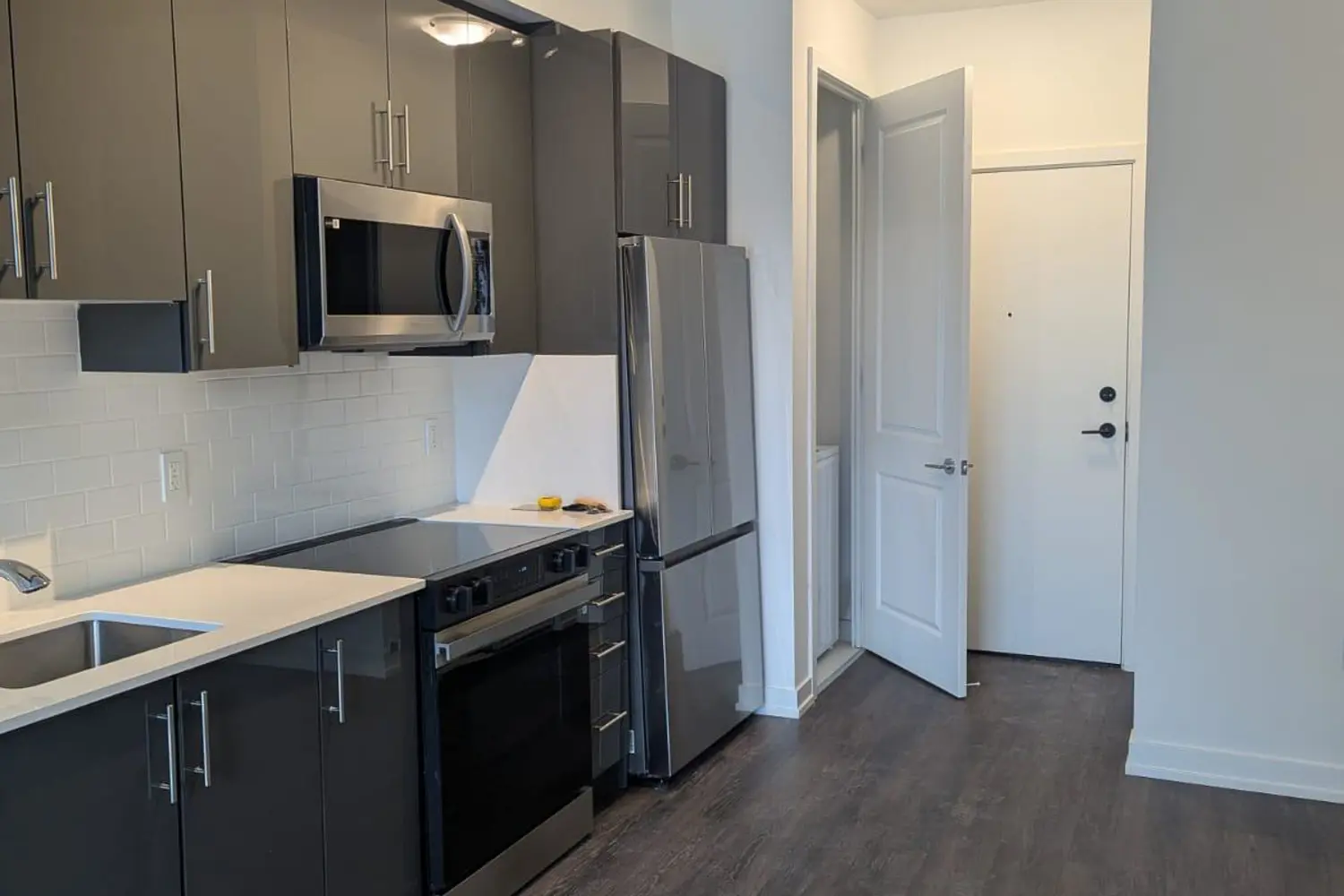 Additional image 6 of 556 Marlee Avenue 102