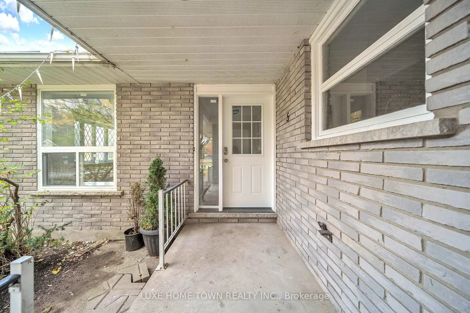 Additional image 3 of 5 Centennial Drive