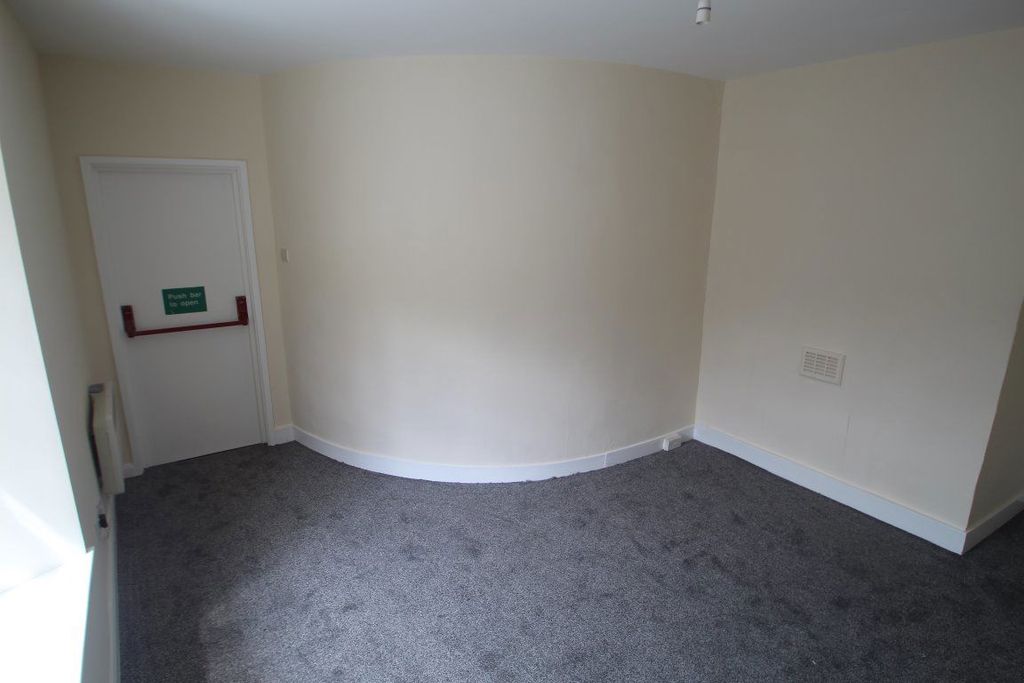1 bed flat to rentTown Centre, Knighton LD7 photo 4