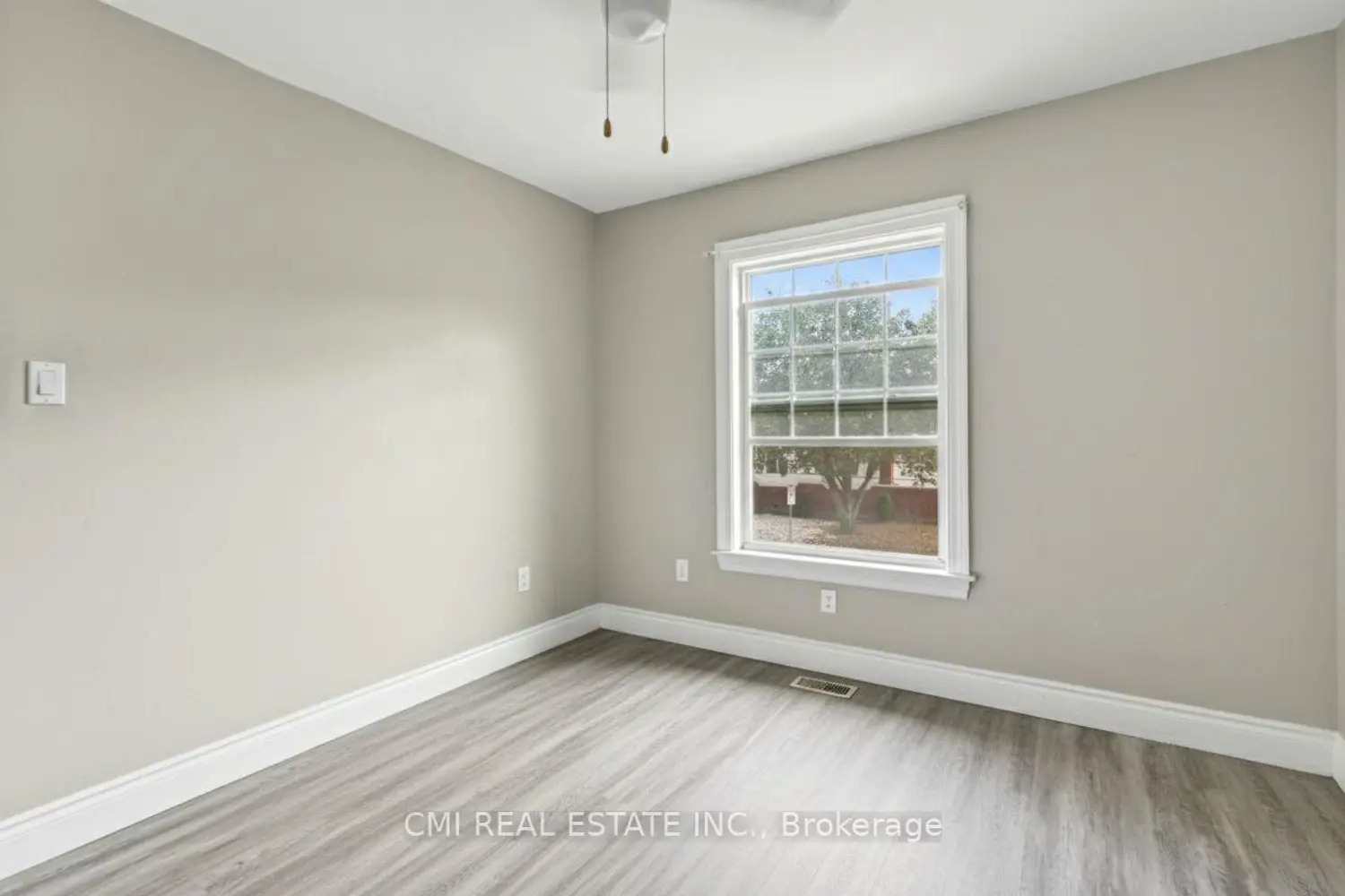 Additional image 11 of 122 Montrose Street