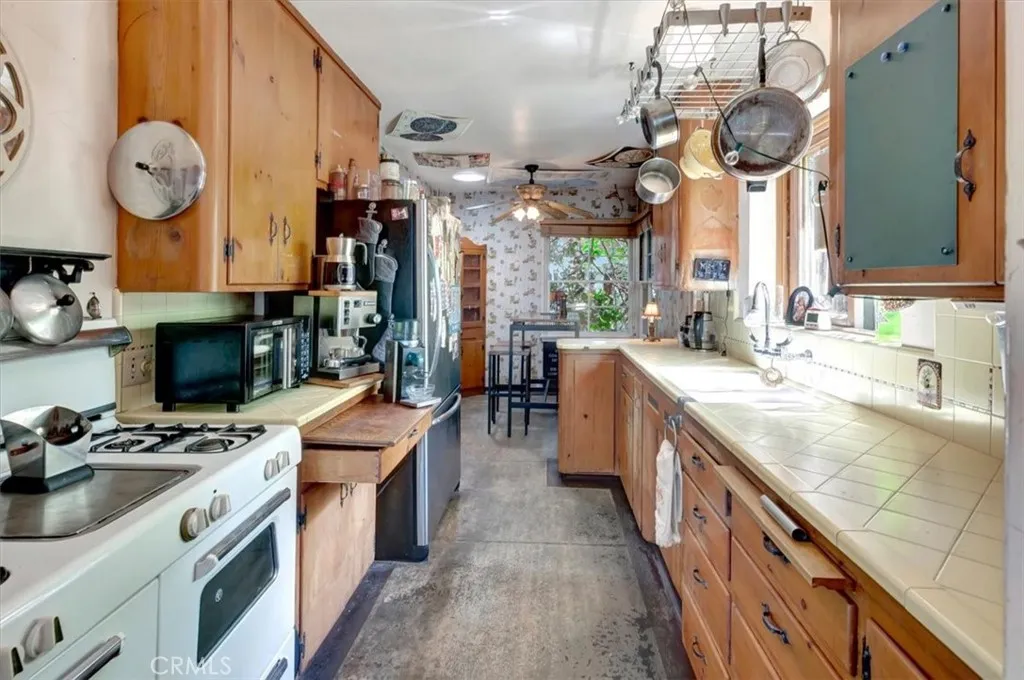 Additional image 19 of 2310 Poinsettia St, Santa Ana, CA 92706