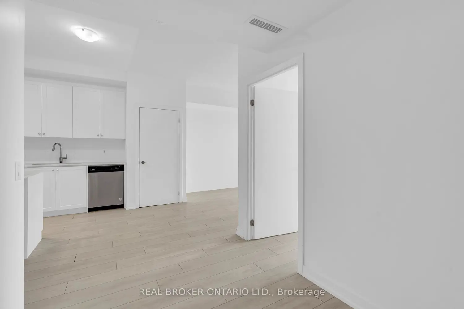 Additional image 10 of 55 Duke Street 322