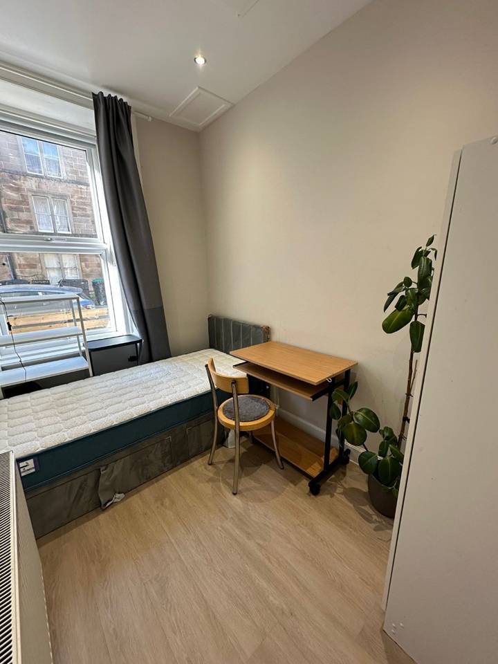 Room in a Shared Flat, Caledonian Road, EH11, N1 7GU