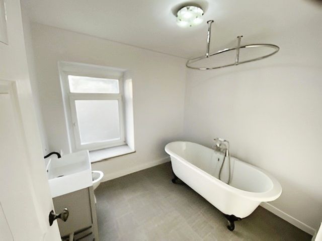 Additional image 10 of 1 bed semi-detached house to rentMilborough Road, Swansea SA9