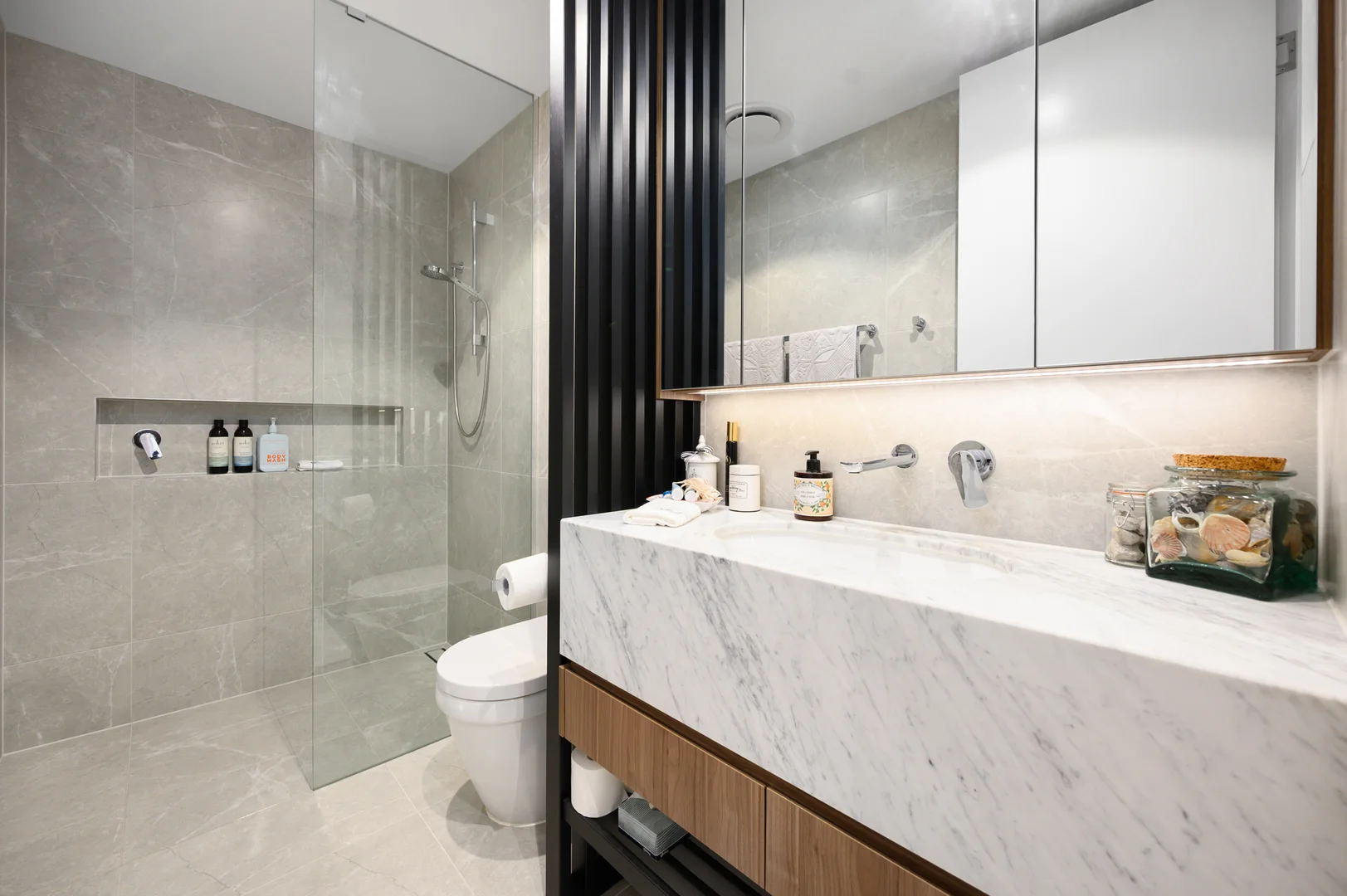 Additional image 21 of 5/2 Marina Promenade, Paradise Point QLD 4216