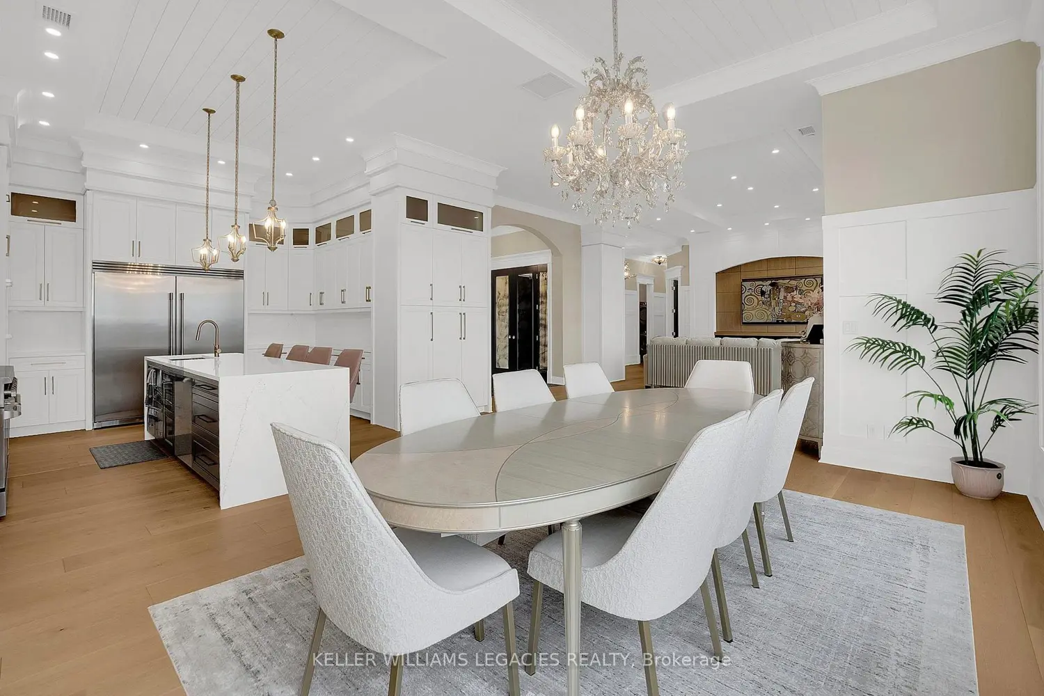 Additional image 8 of 223 Erb Street 1202