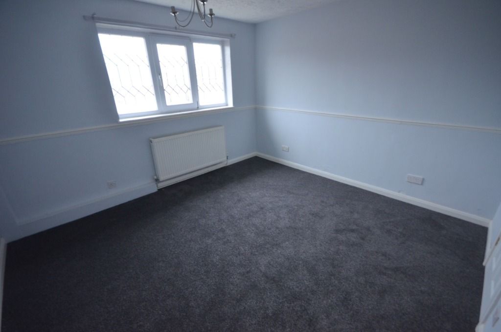 Additional image 4 of 3 bed terraced house to rentSaltergate, Grimsby DN37