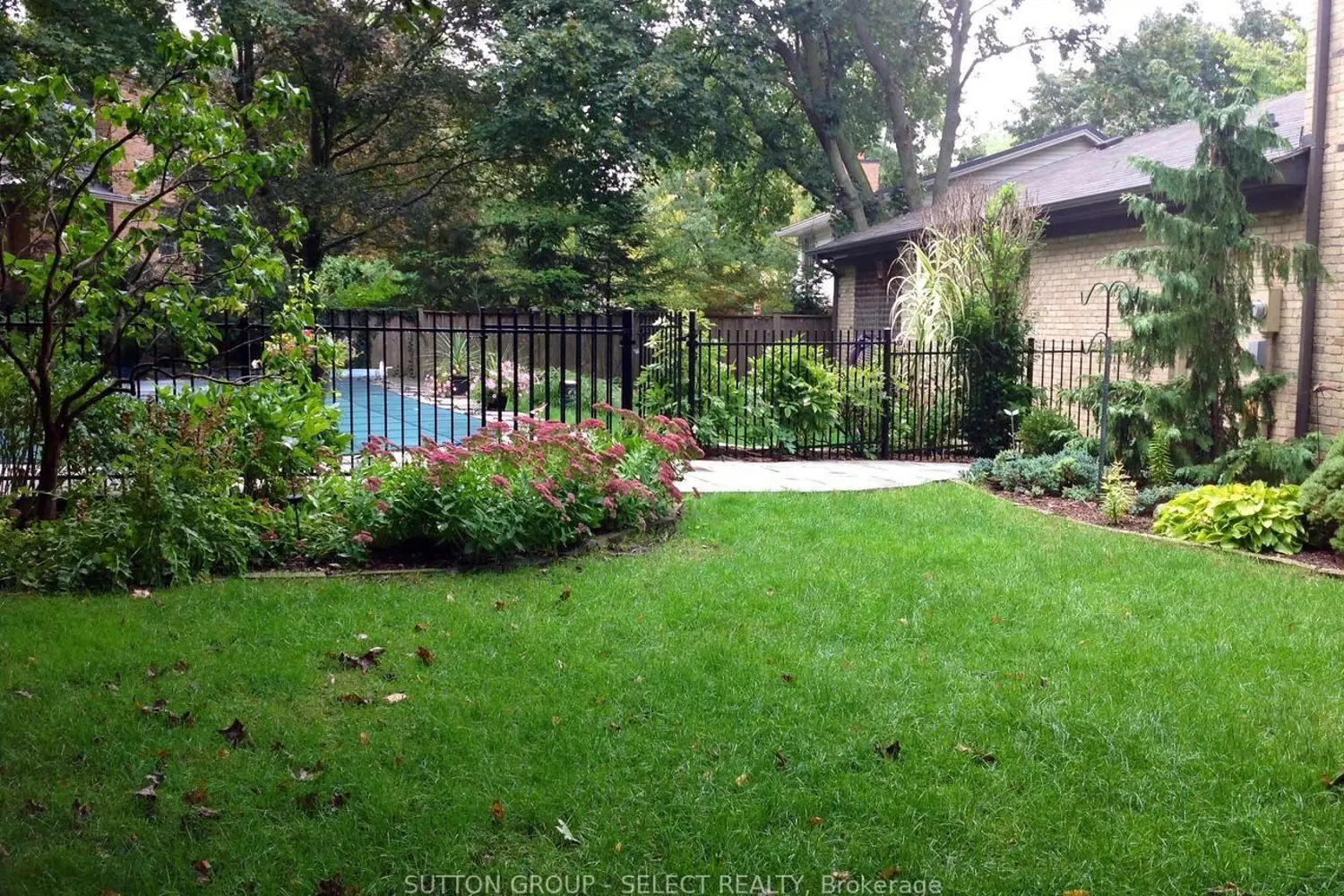 Additional image 19 of 129 Wychwood Place