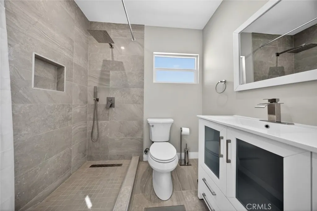 Additional image 66 of 6820 Jellico Avenue, Lake Balboa, CA 91406