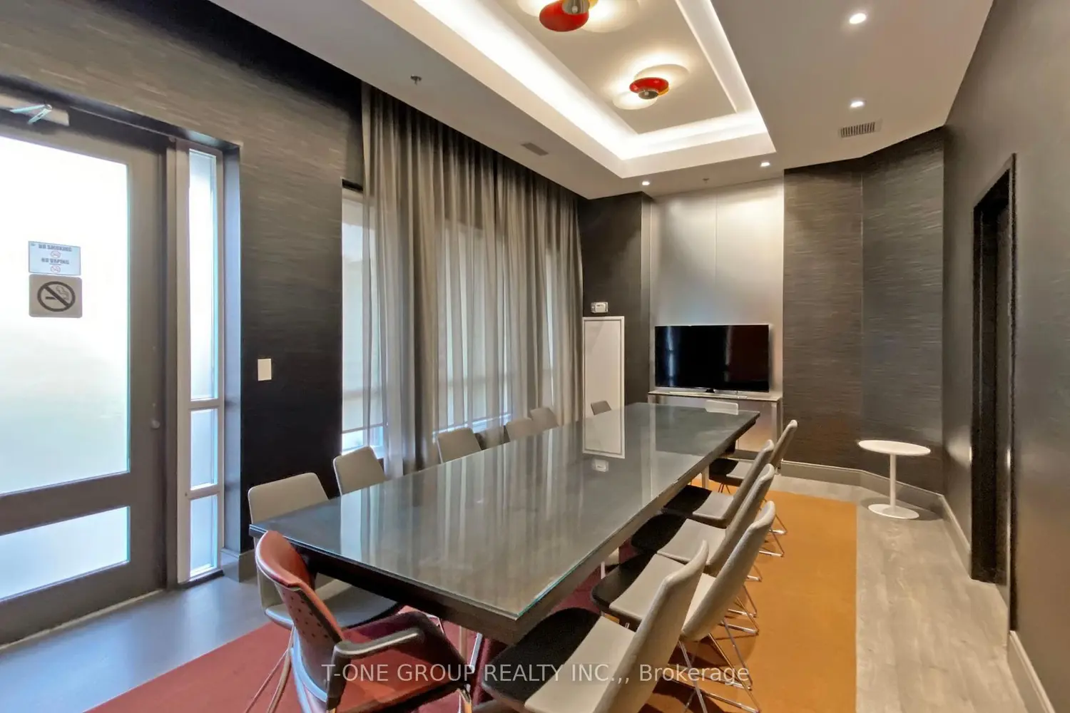 Additional image 17 of 540 Bur Oak Avenue 606