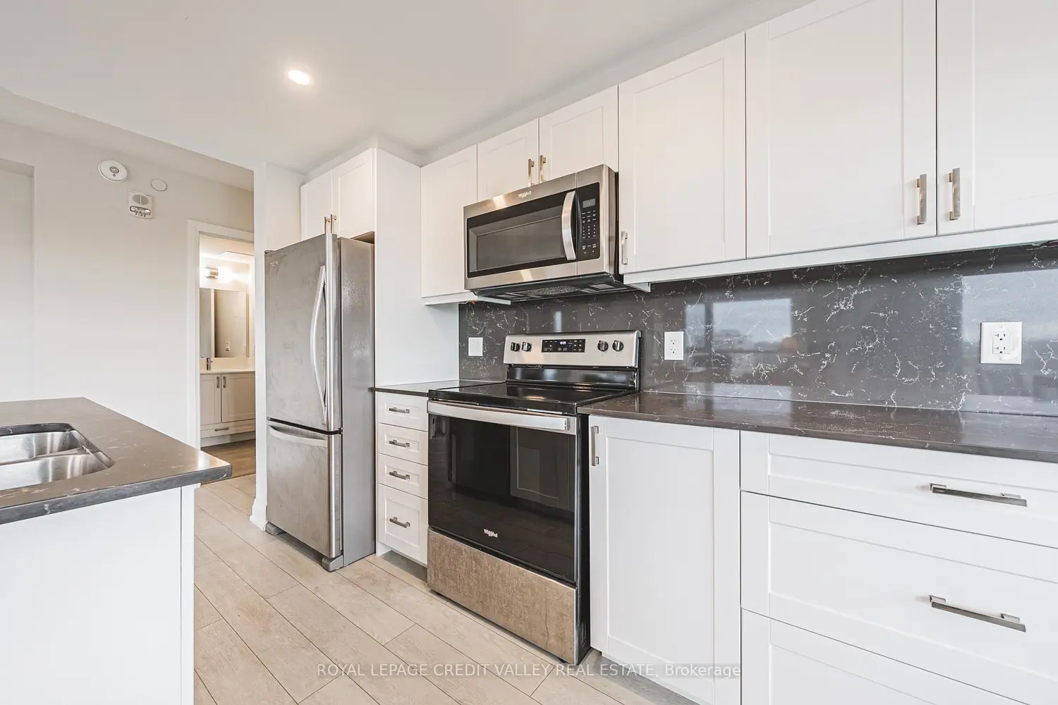 Additional image 7 of 58 Lakeside Terrace 317