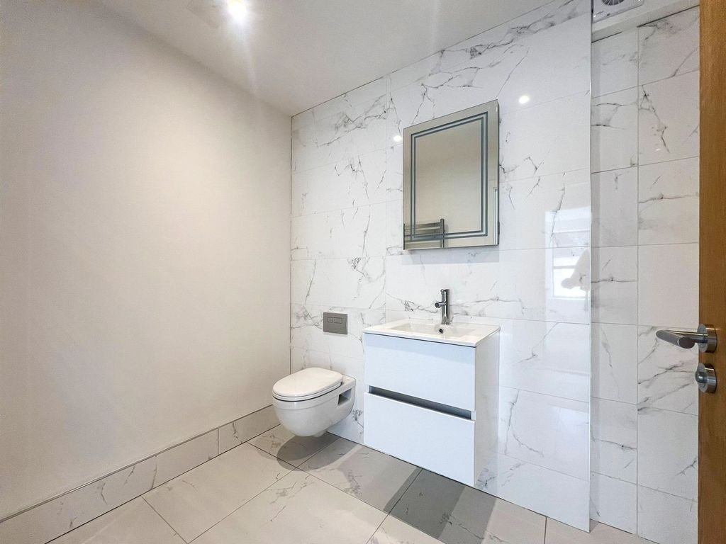 Additional image 5 of 1 bed flat to rent4 Woodford House, St Helier JE2