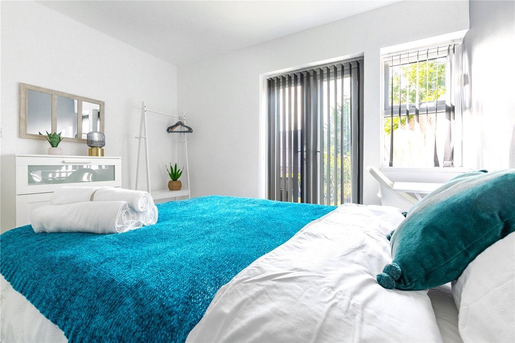 Additional image 16 of 6 bed semi-detached house to rentHelmdon Crescent, Northampton NN2