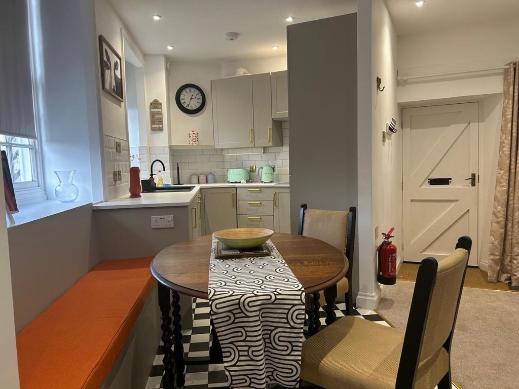 2 bed property to rentStoke, Plymouth PL1