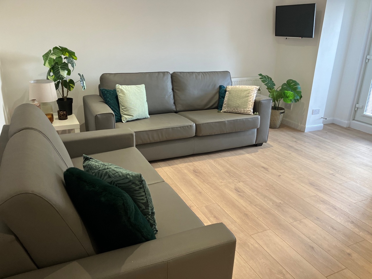 Additional image 2 of 3 Bed Flat, Rennies Isle, EH6, N1 7GU